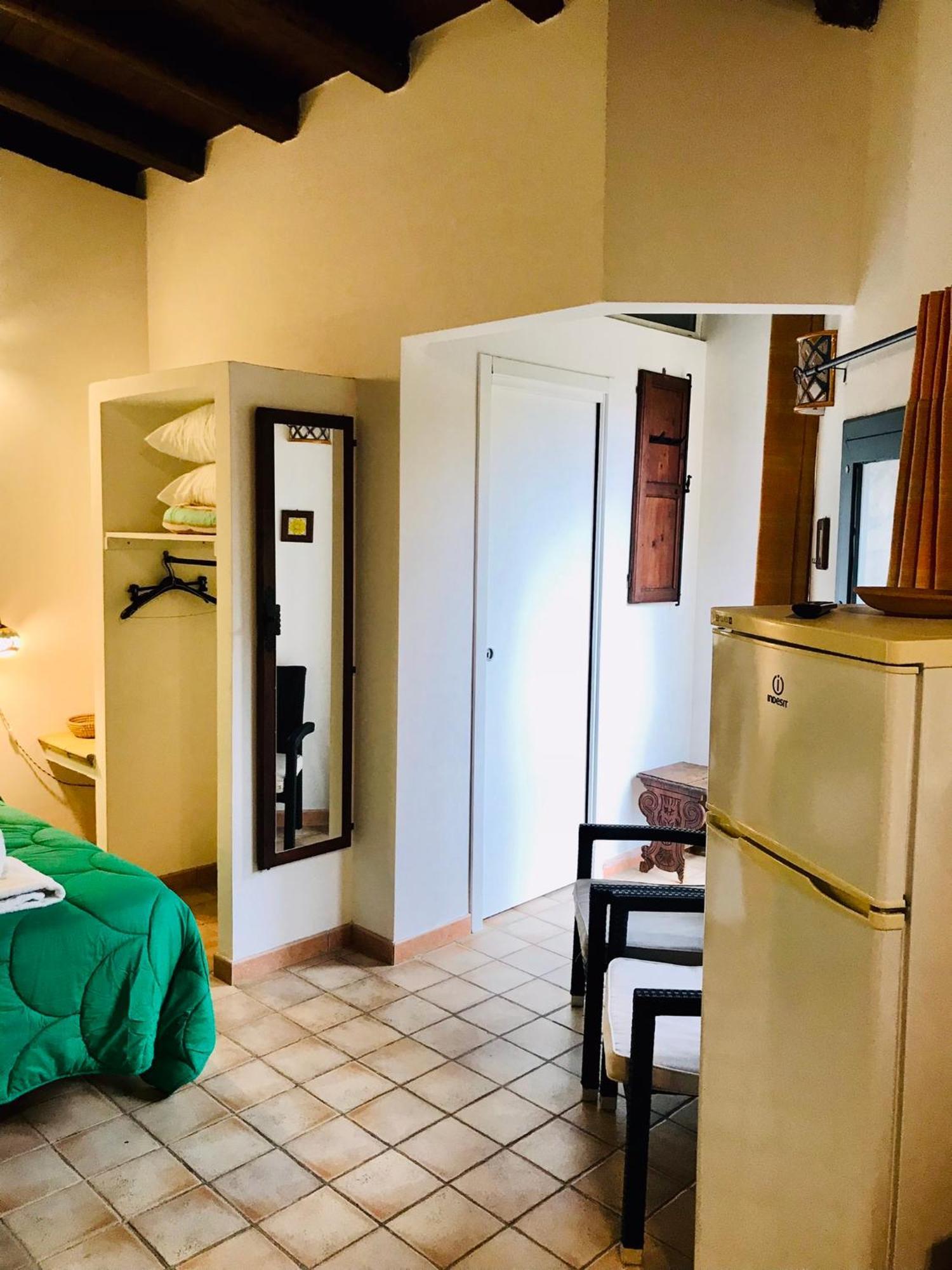 Tenuta Carabollace Sciacca Rum bild