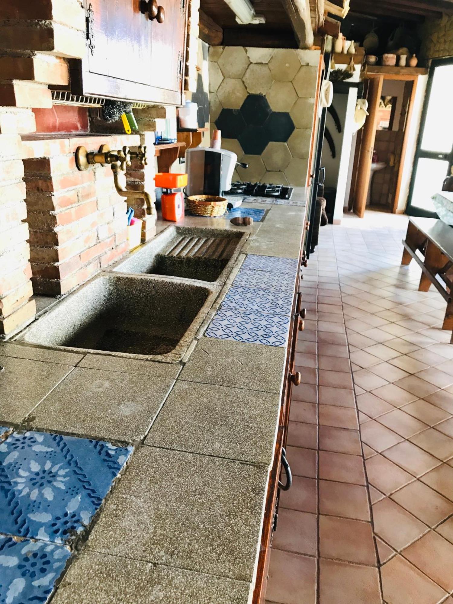 Tenuta Carabollace Sciacca Rum bild